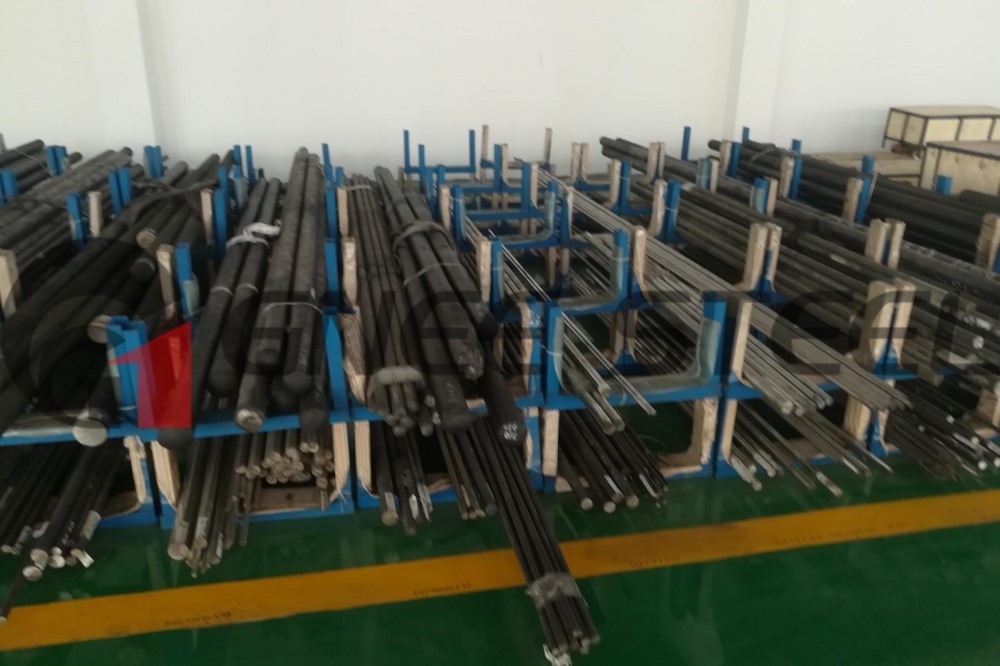 Black Surface: Hot-Forged Rolled Bars Black Surface: Hot-Forged Rolled Bars